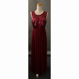 BURGUNDY Maxi Dress